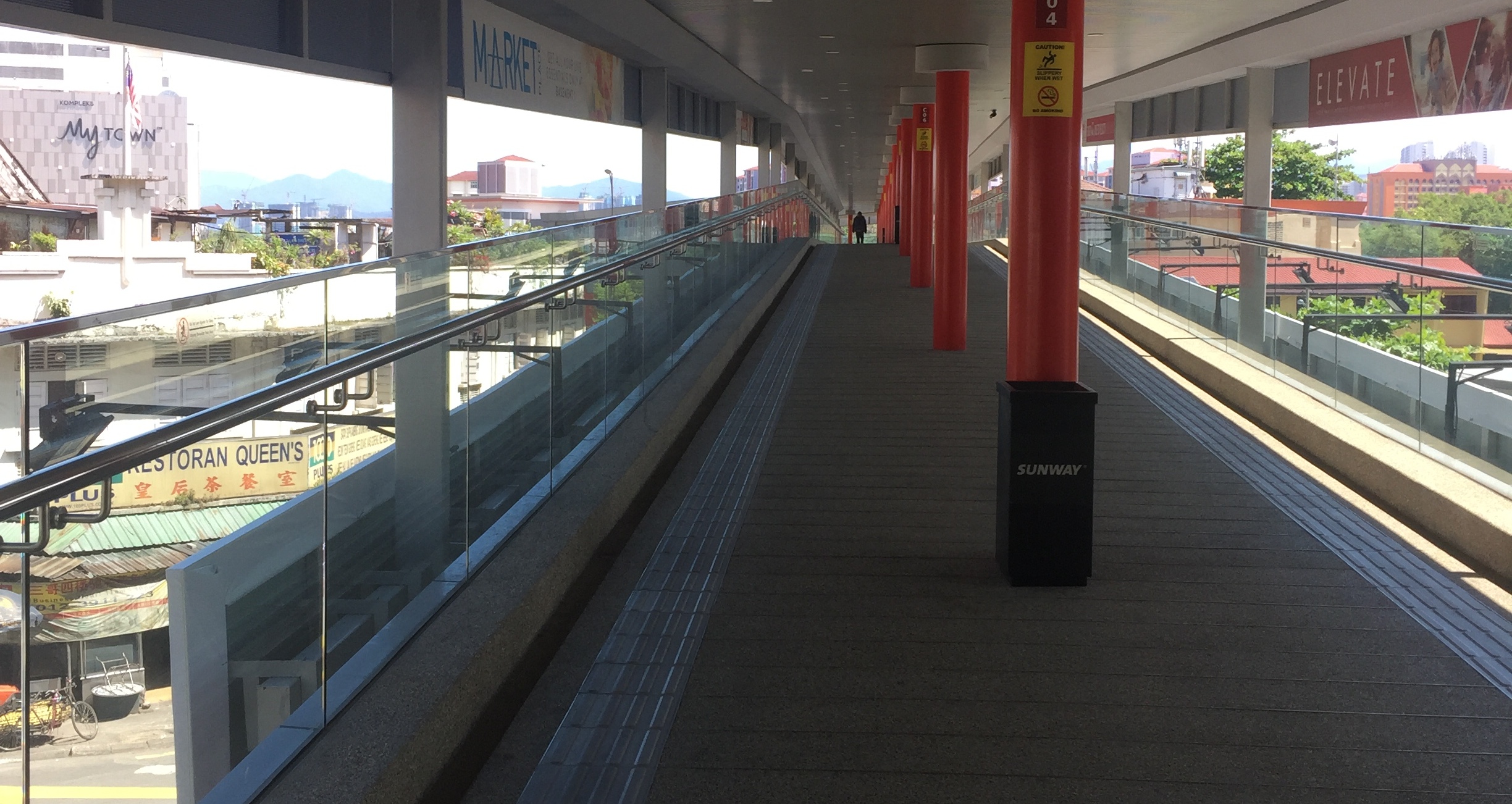 Elevated walkway from Cochrane MRT station to Sunway Velocity