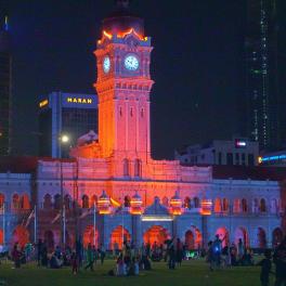 Family time in front of Sultan Abdul Samad building